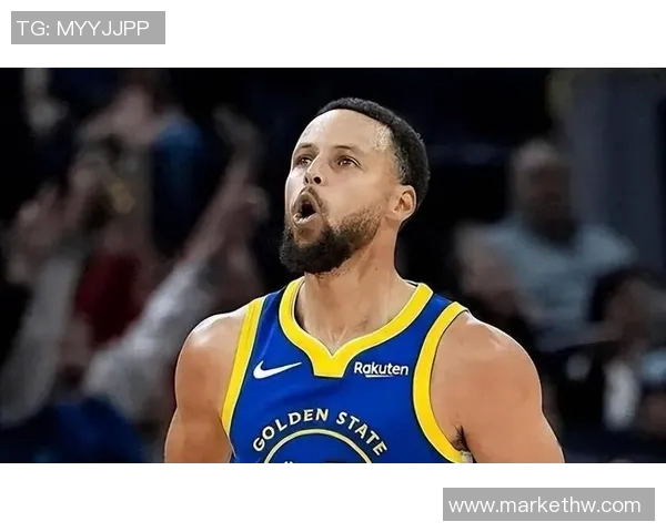 库里术后复出，重返球场令球迷激动万分